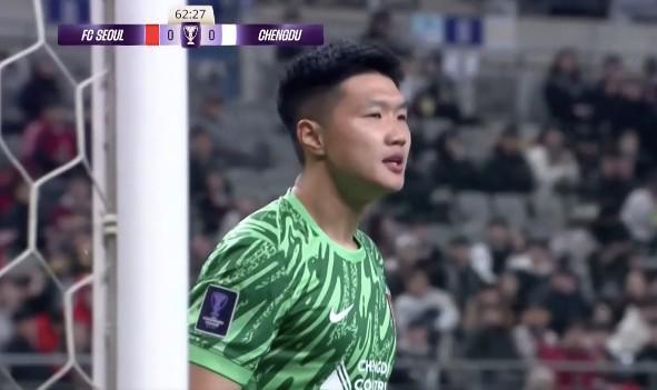 开云下载-媒体人：北京国安接近签约成都门将蹇韬，后者还有半年合同
